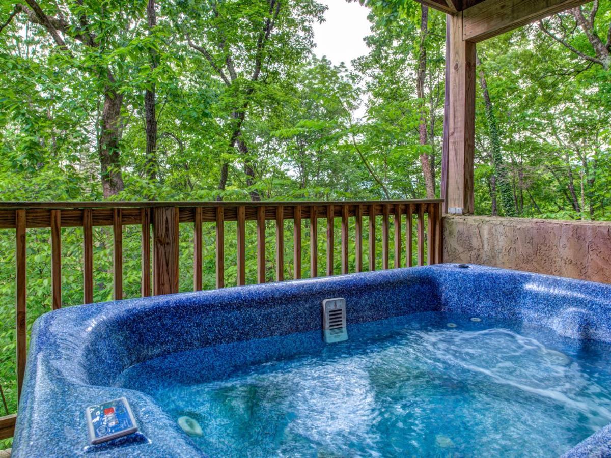 Great Expectations, 3 Bedrooms, Fireplace, Pool Table, Hot Tub, Sleeps 10 Gatlinburg Exterior foto
